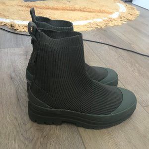 Everlane Utility Boot in Reknit